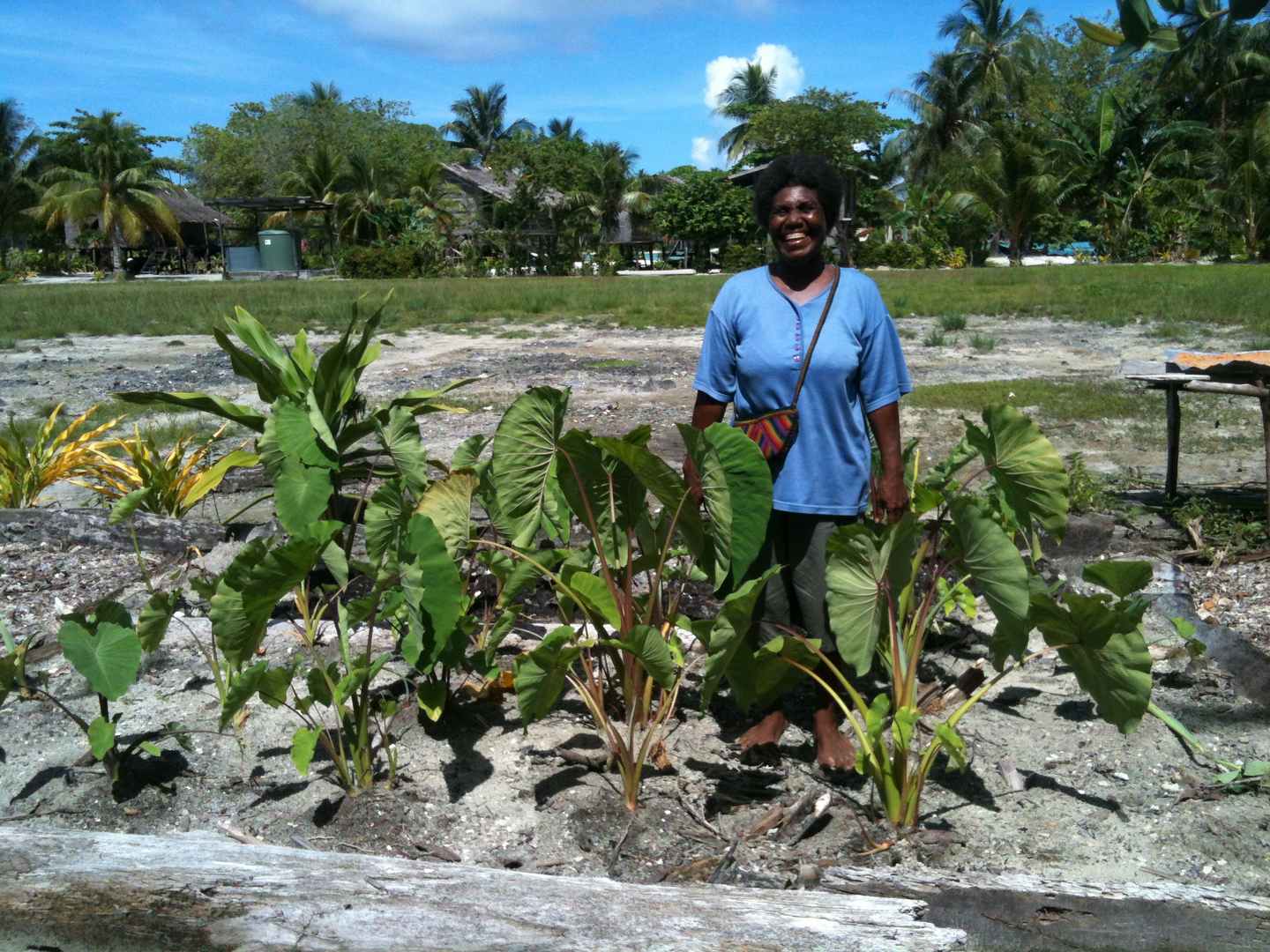 gallery-atoll-women-wantaim-png-manus-4